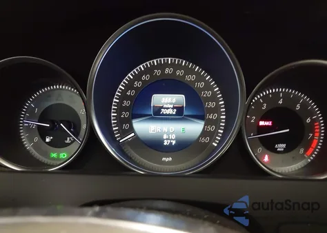 2014 Mercedes-Benz C 250 z USA, uszkodzony, nr VIN WDDGJ4HB7EG325953